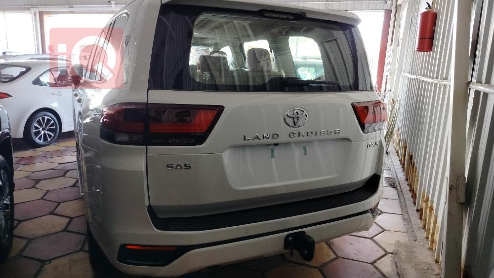 تويوتا لاندكروزر